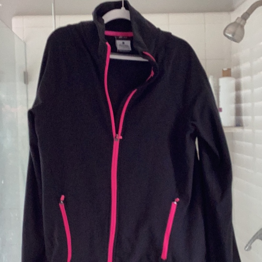 Women’s Nike zip up jacket